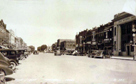 Street scene, Marshall Minnesota, 1935
