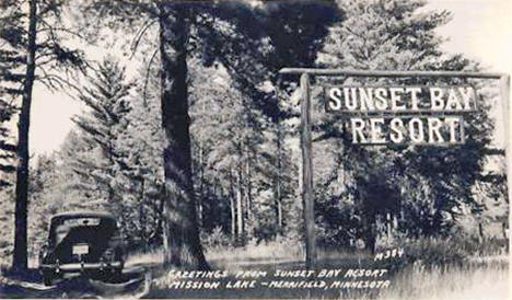 Sunset Bay Resort on Mission Lake, Merrifield Minnesota, 1940's