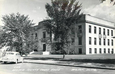 Mille Lacs County Courthouse in Milaca Minnesota, 1945
