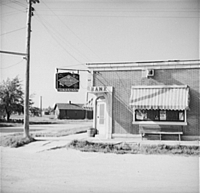 Former bank, now a saloon. Mizpah, Minnesota, 1937