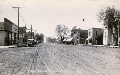 Main Street west, Monticello Minnesota, 1910's