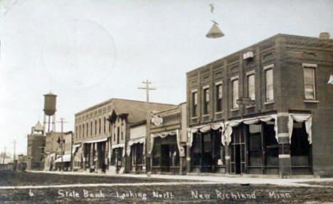 Street scene, New Richland Minnesota, 1911