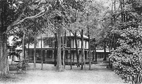 Hotel Idlewild on Lake Osakis, Osakis Minnesota, 1907