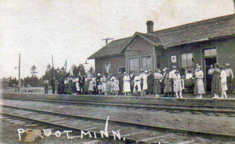 Depot, Pequot Lakes Minnesota, 1910's