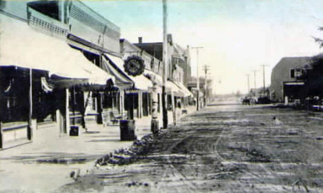 Main Street, Pine City Minnesota, 1913