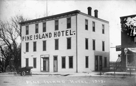 Pine Island Hotel, Pine Island Minnesota, 1913