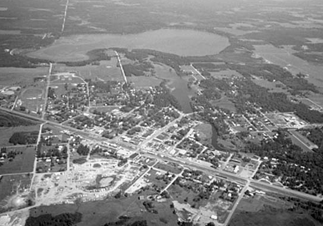 Aerial view, Pine River Minnesota, 1973