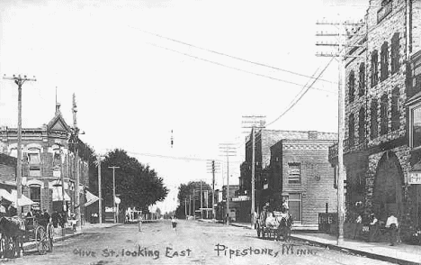 Olive Street looking east, Pipestone Minnesota, 1912