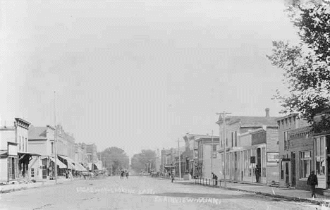 Broadway looking east, Plainview Minnesota, 1907