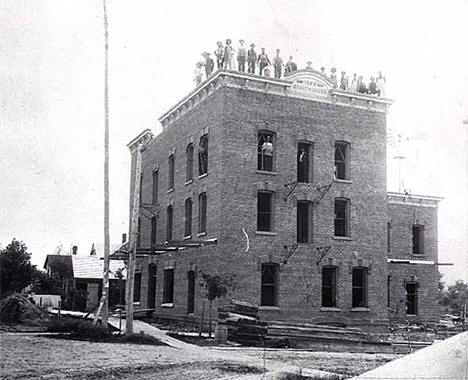 Construction of the Grant House, Rush City Minnesota, 1896