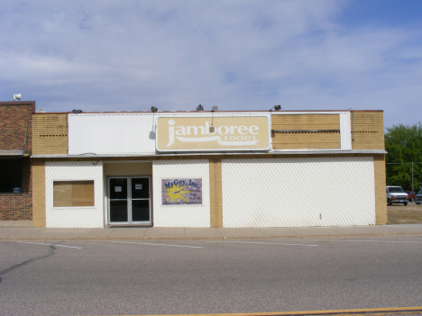 Now closed Jamboree Foods, Sherburn Minnesota, 2014