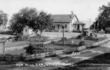 Old Mill Inn on Green Lake, Spicer Minnesota, 1930's