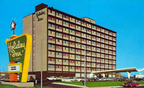 Holiday Inn (now Kelly Inn), St. Paul Minnesota, 1960's