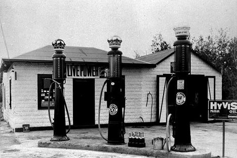 Temanson's Gas Station, Strandquist Minnesota, 1930