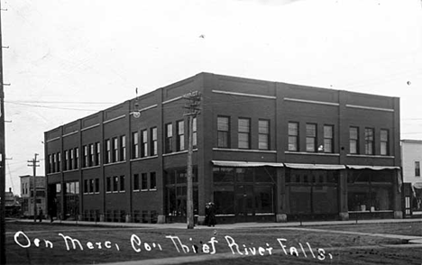 Oen Mercantile Company, Thief River Falls Minnesota, 1912