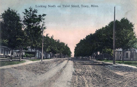Looking north on Third Street, Tracy Minnesota, 1910