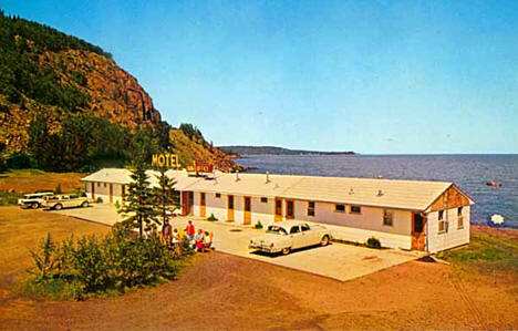 Bill's Mount Silver Motel and Cabins near Two Harbors Minnesota, 1958