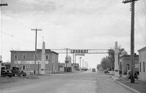 Entering Wadena Minnesota on US Highway 10, 1937