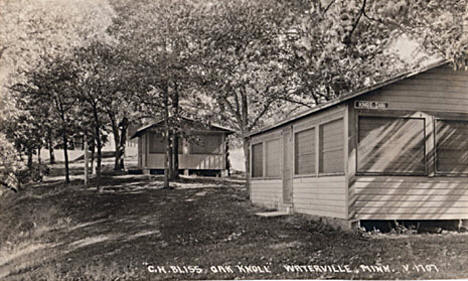 Oak Knoll Cabins, Waterville Minnesota, 1924