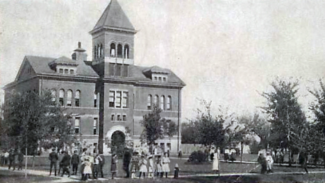 High School, Windom Minnesota, 1906