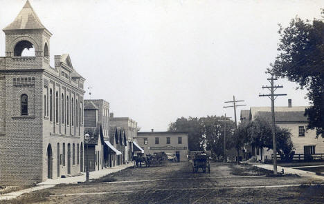Street scene, Winsted Minnesota, 1913
