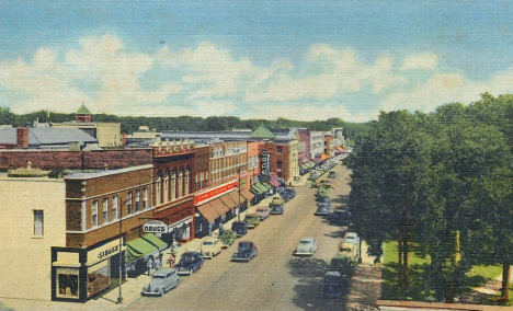 Main Street looking north, Austin Minnesota, 1951