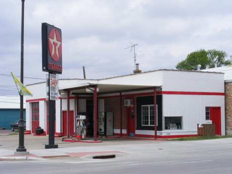 Texaco Station, Lakefield Minnesota, 2014
