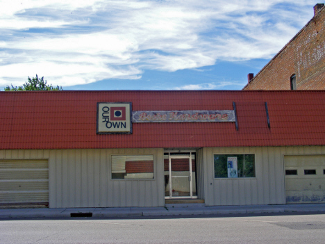 Hardware Store, Minnesota Lake Minnesota, 2014