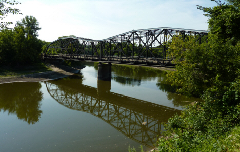 Broadway Bridge over the Mississippi River, St. Peter Minnesota, 2009