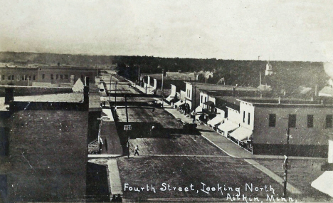 Fourth Street looking north, Aitkin Minnesota, 1914