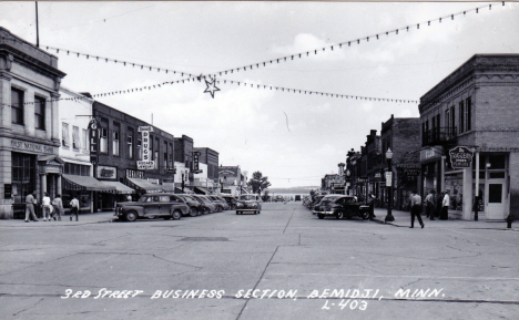 3rd Street Business Section, Bemidji Minnesota, 1940's
