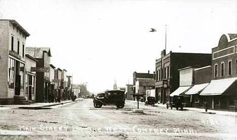 Main Street looking west, Comfrey Minnesota, 1924