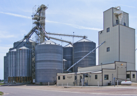 Grain elevators, Comfrey Minnesota, 2014