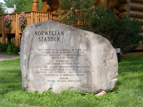 Norwegian stabbur marker, Hanska Minnesota, 2014