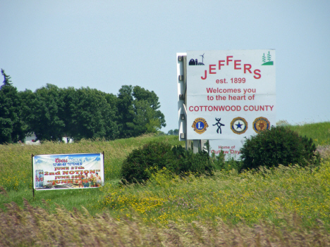 Welcome sign, Jeffers Minnesota, 2014