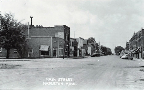 Main Street, Mapleton Minnesota, 1940's