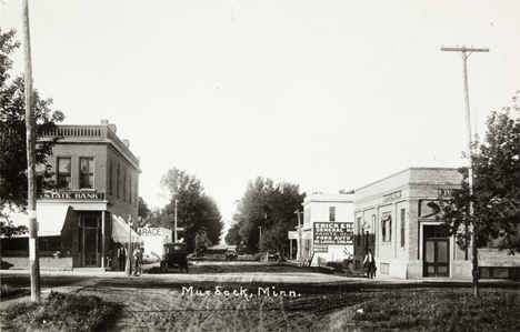 Street scene, Murdock Minnesota, 1920