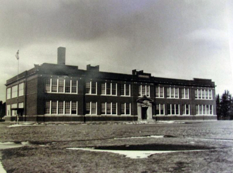 Roosevelt School, Riverton Minnesota, c1920