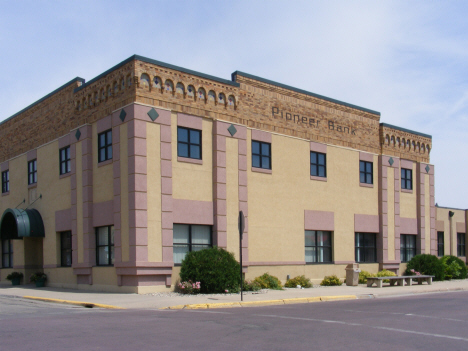 Former Pioneer Bank Building, St. James Minnesota, 2014