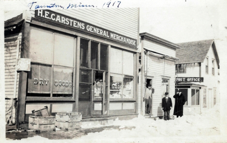 Street scene, Taunton Minnesota, 1917
