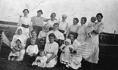 Czech group, Fourth of July, Waskish Minnesota, 1915