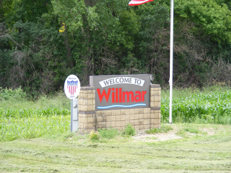 Welcome sign, Willmar Minnesota, 2014