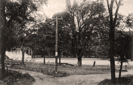 Entrance to Island Park, Breckenridge Minnesota, 1912