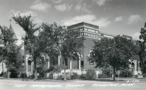 First Presbyterian Church, Crookston Minnesota, 1940's