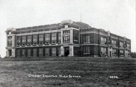 Crosby Ironton High School, Crosby Minnesota, 1914