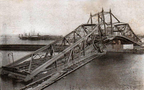 Draw span of the Interstate Bridge between Duluth and Superior, wrecked by the steamer Troy of the Western Transit Line, August 11, 1906