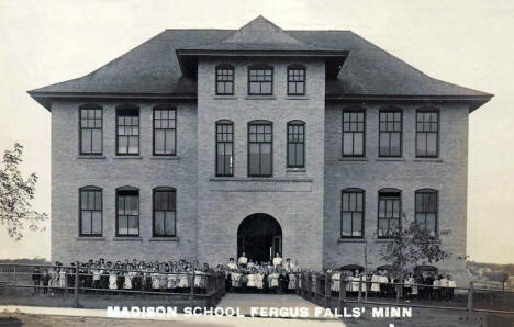 Madison School, Fergus Falls Minnesota, 1911