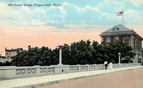 Mill Street Bridge, Fergus Falls Minnesota, 1910's