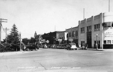 Third Street West, Grand Rapids Minnesota, 1940's