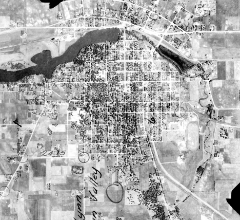 Aerial view, Hutchinson Minnesota, 1940